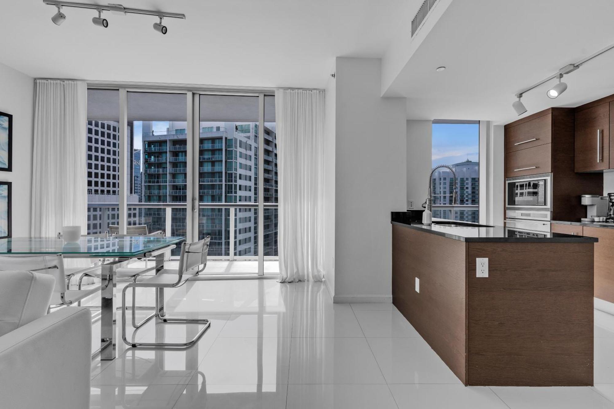 Apartment Large In W With Bay Views Miami