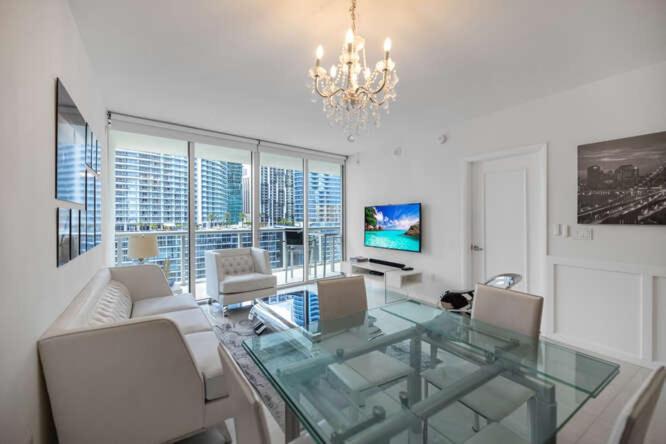 Apartment Large In W With Bay Views