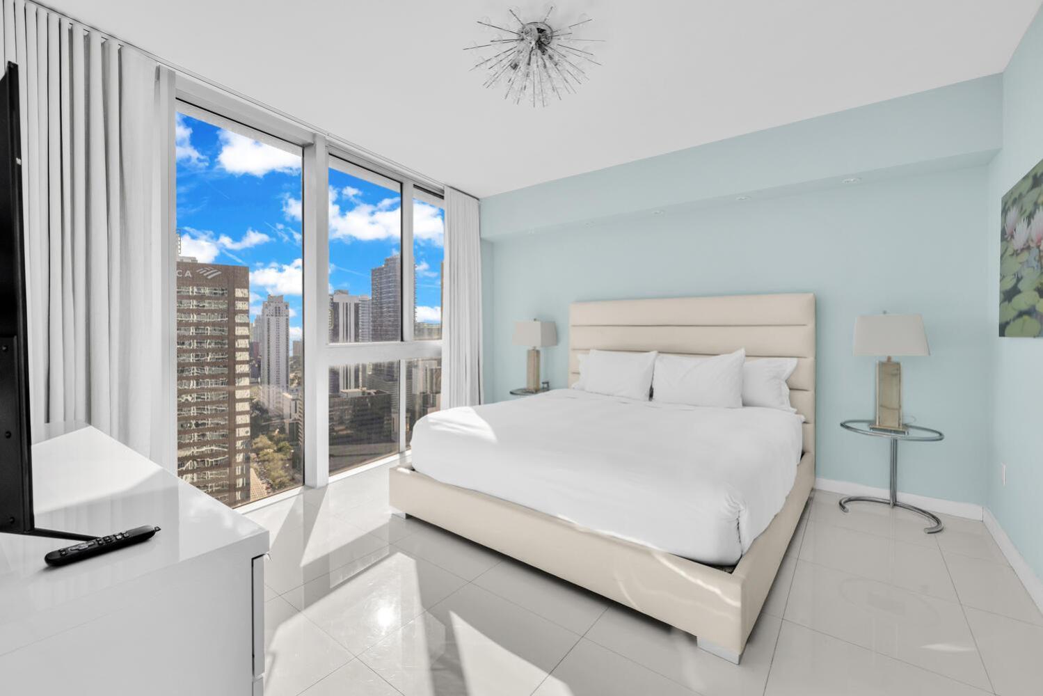 Apartment Large In W With Bay Views *