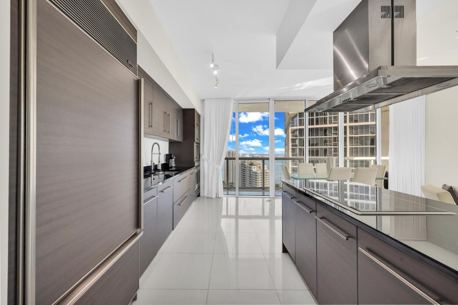 Large In W With Bay Views Miami