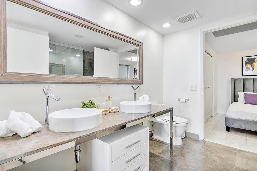 Luxury Waterfront 2 Bdrs At Icon Brickell - W * Miami