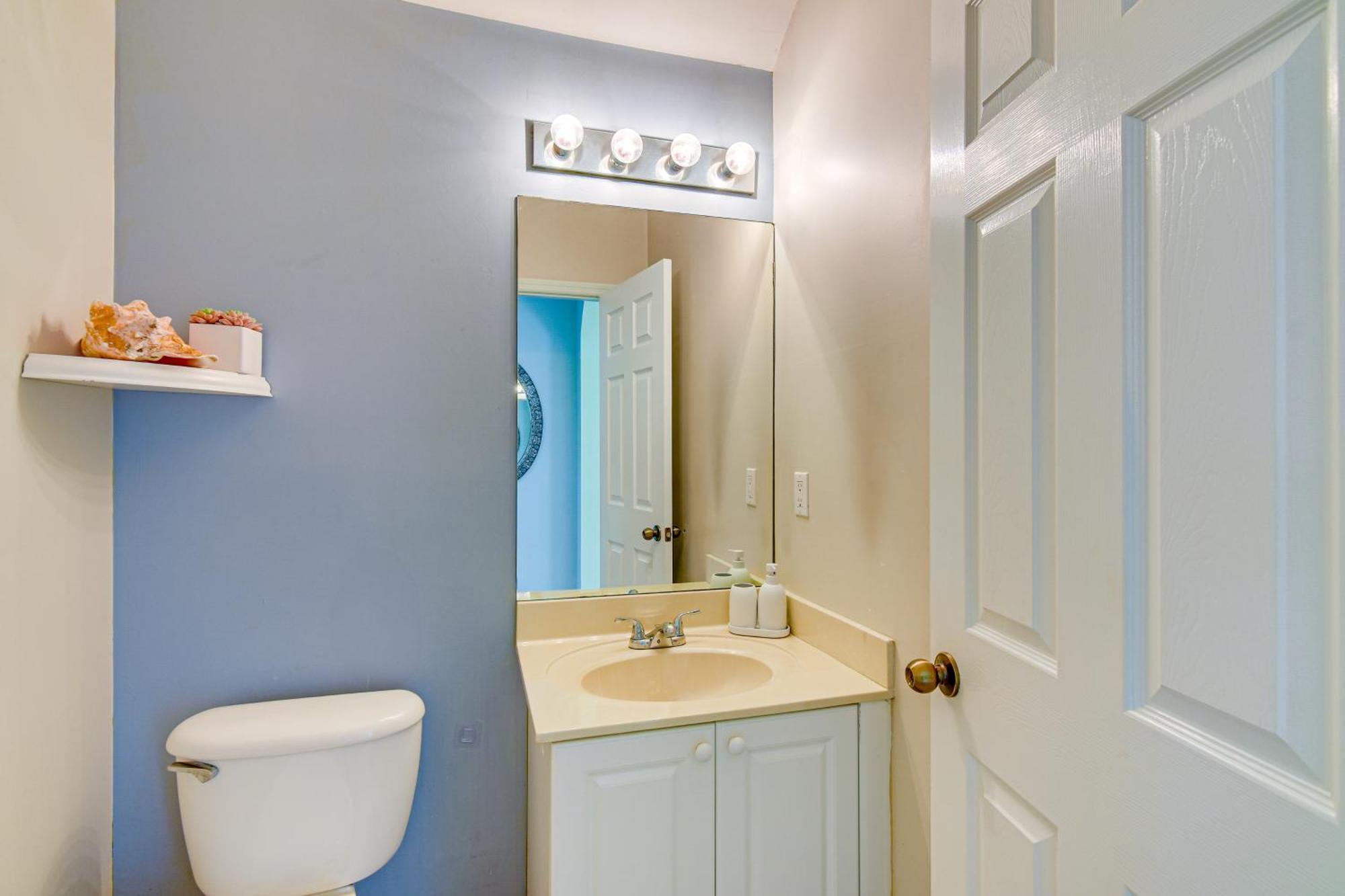 With Patio Near Zoo And Black Creek Canal! * Miami