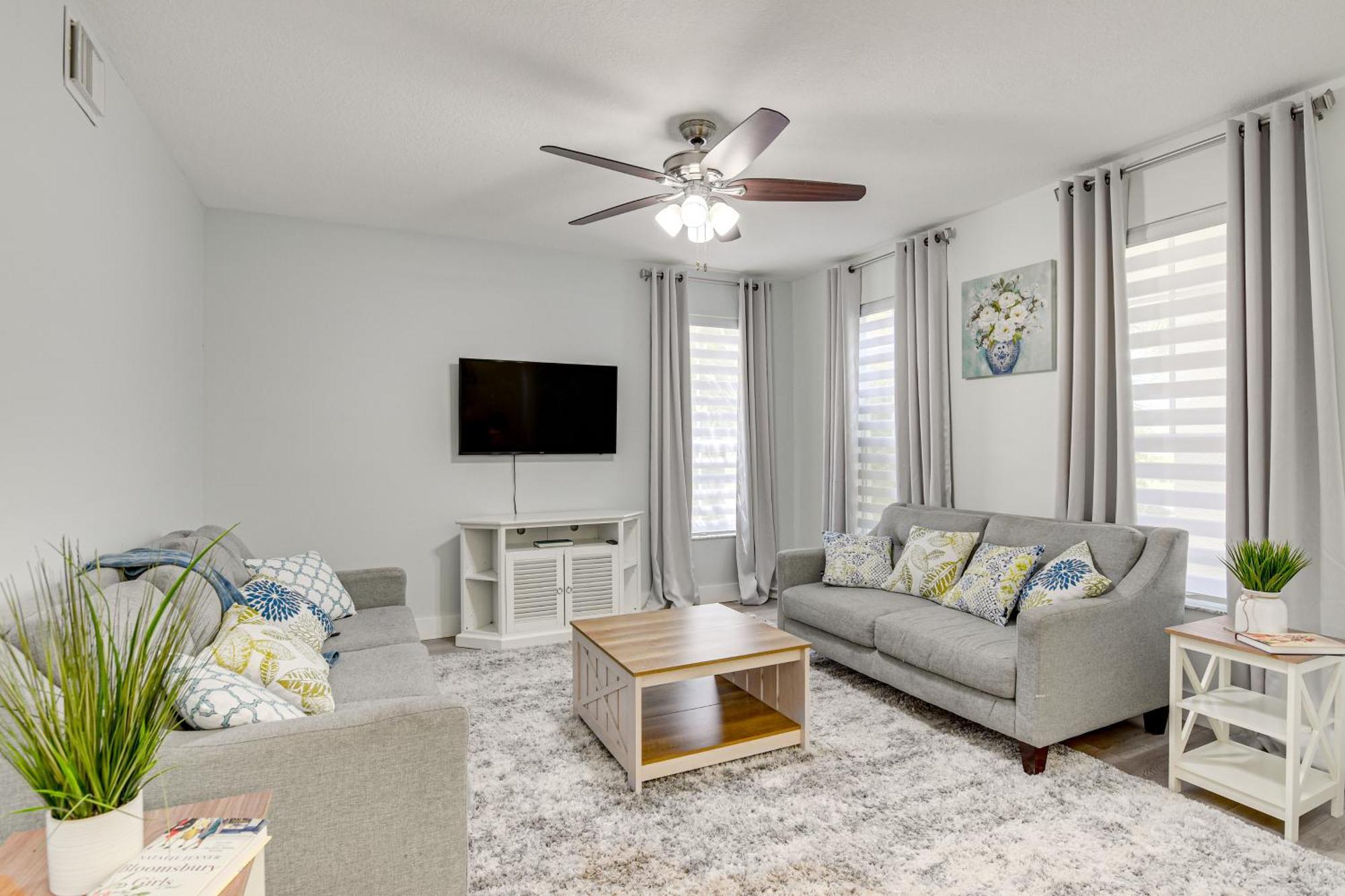 With Patio Near Zoo And Black Creek Canal! Holiday home Miami