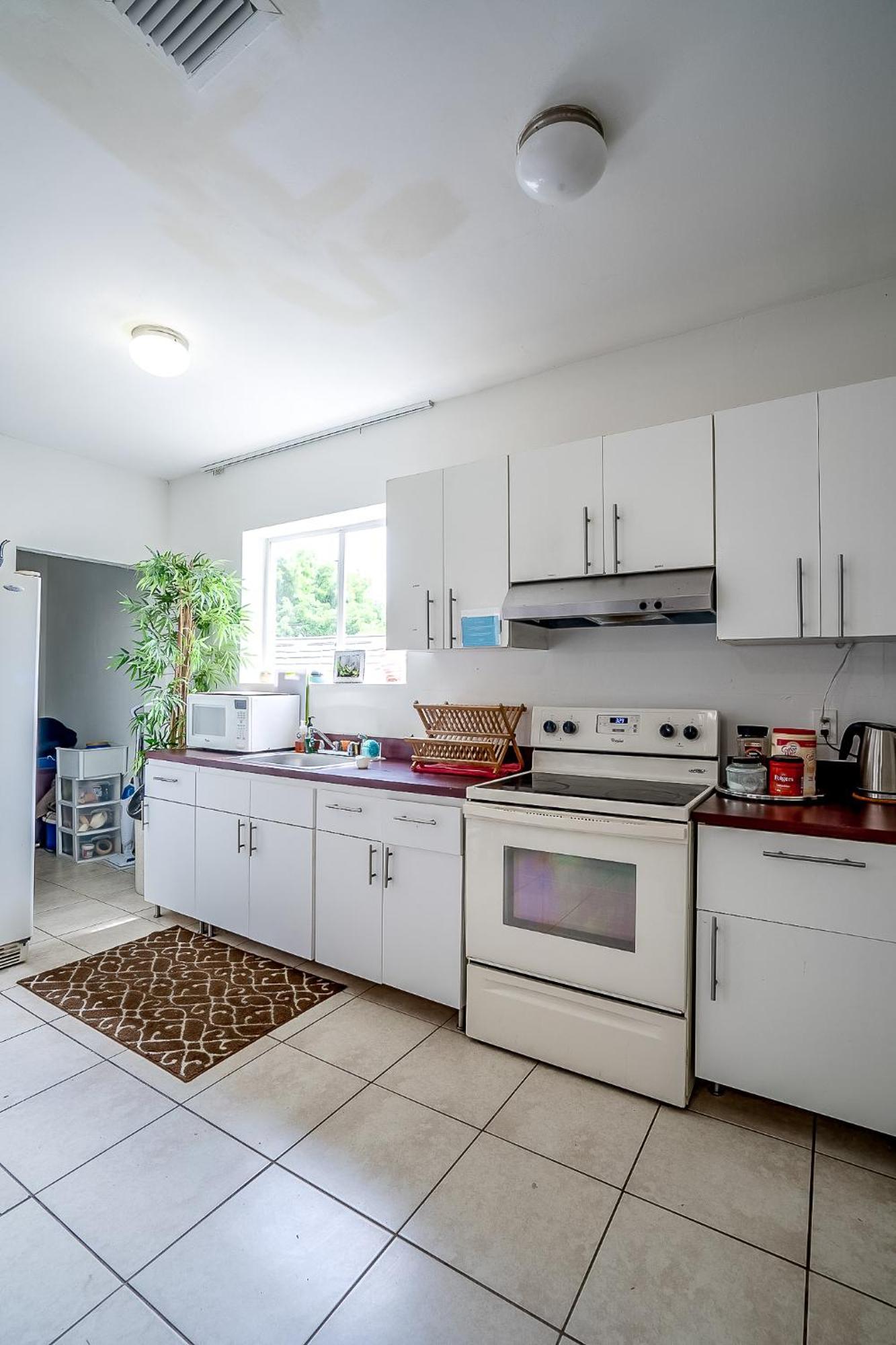 Private #3 Parking Tv Cable Tv, Wifi Centrally Located * Miami
