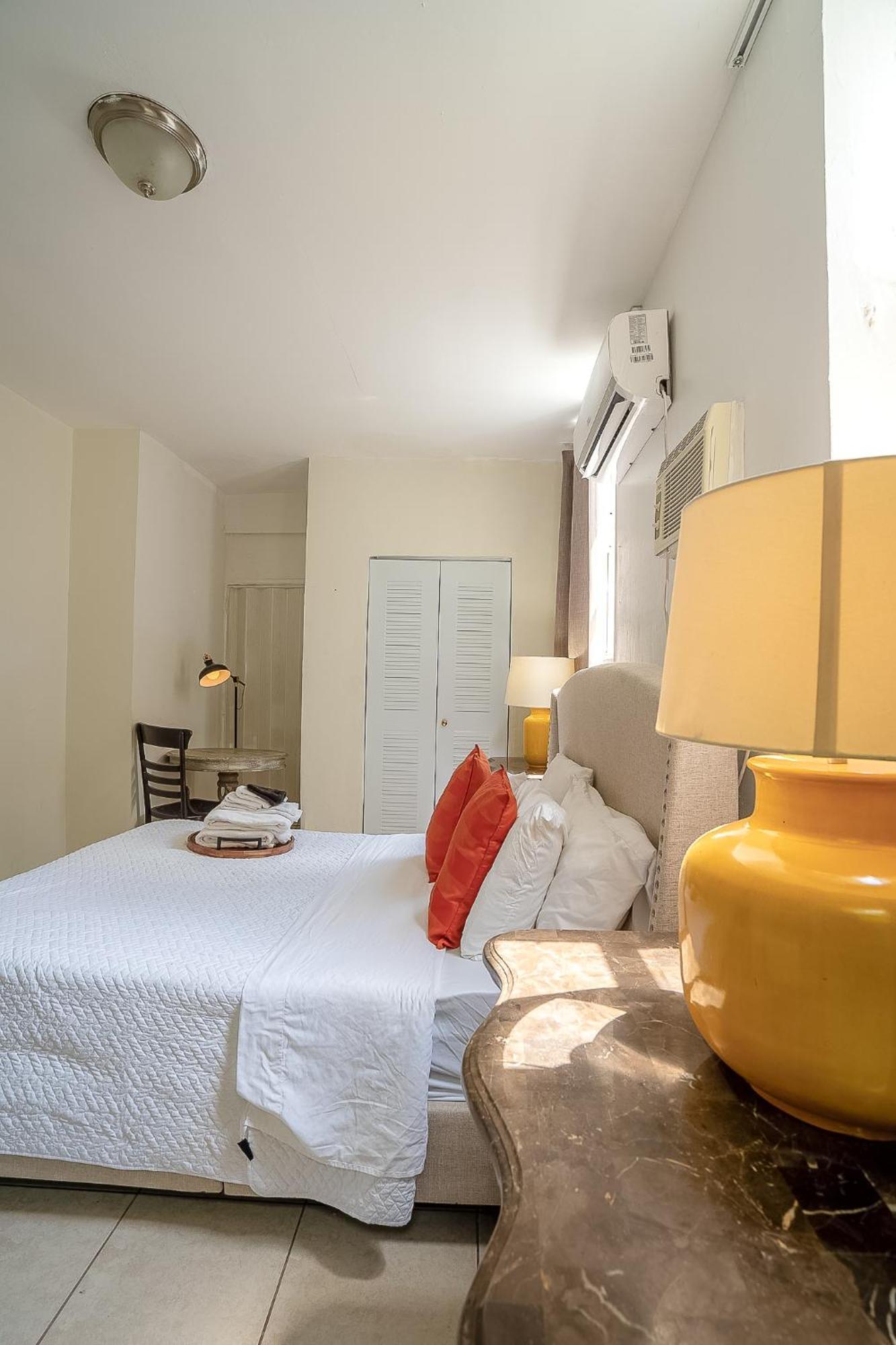 Private #3 Parking Tv Cable Tv, Wifi Centrally Located