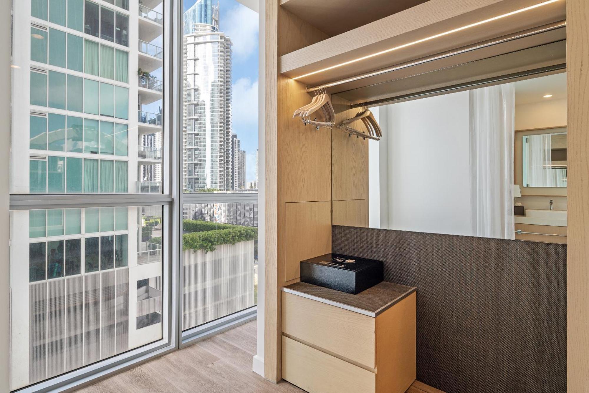 Hotel The Grayson Downtown 4*