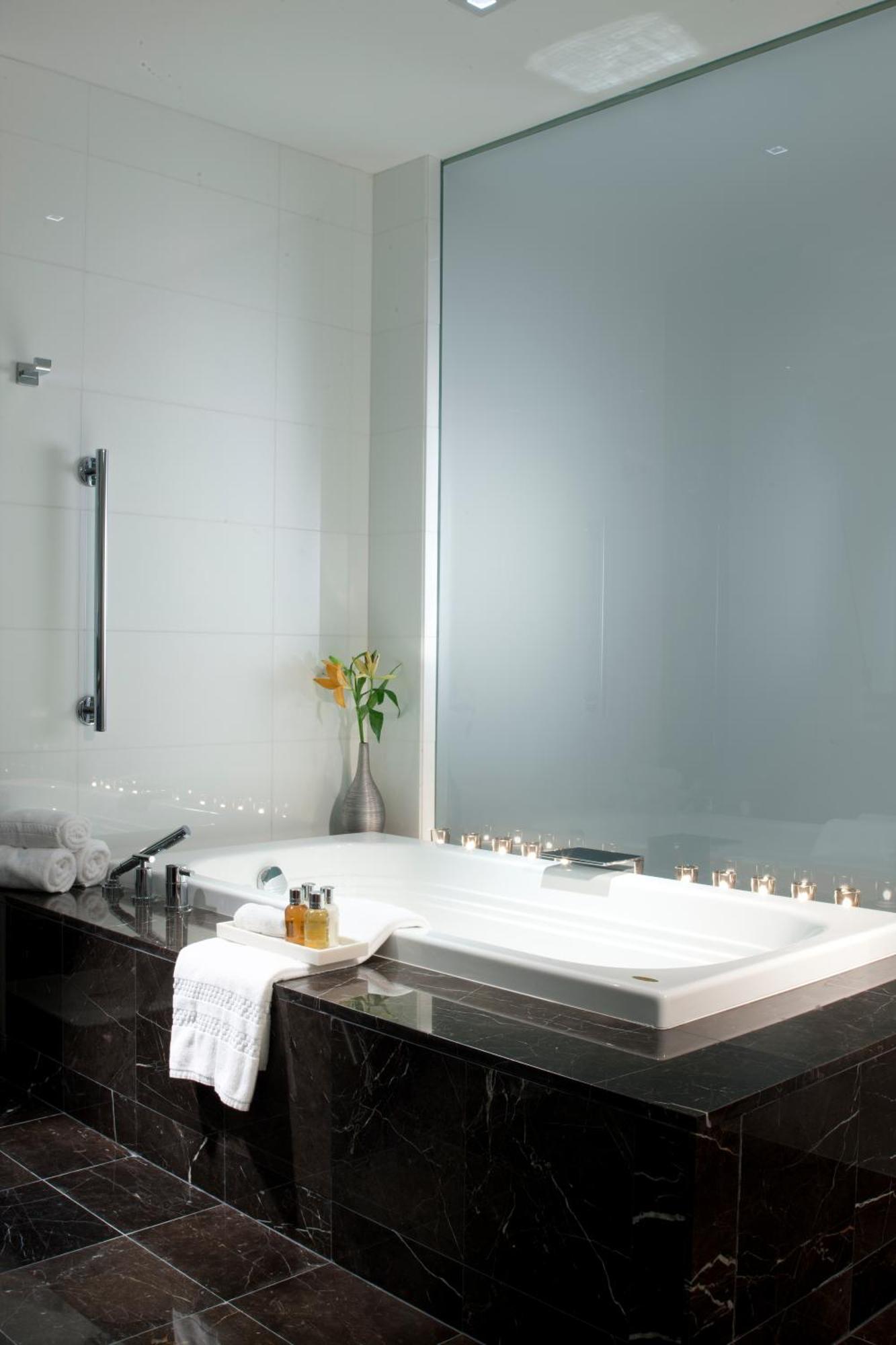Beaux Arts, Autograph Collection 5* Miami