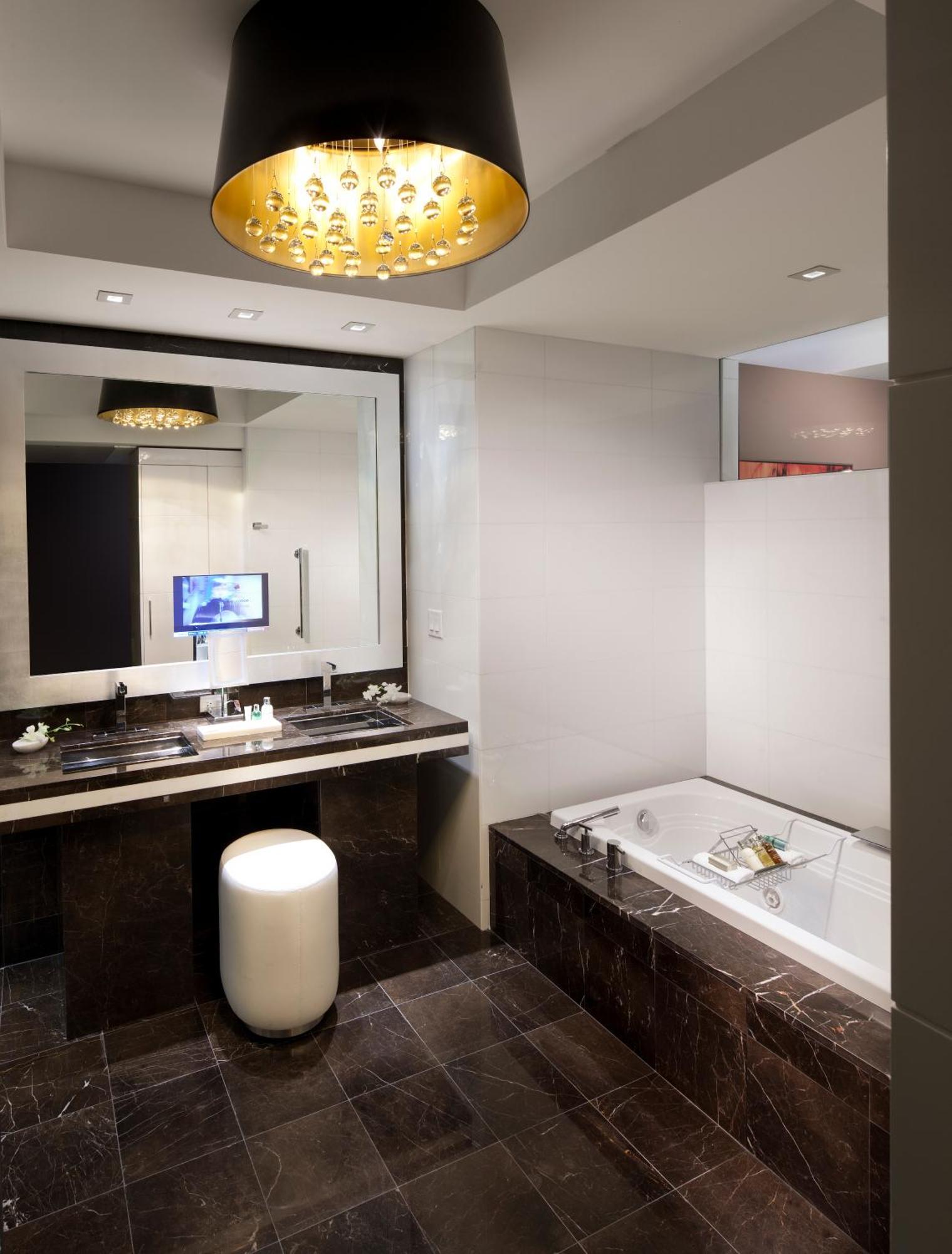 Hotel Beaux Arts, Autograph Collection Miami