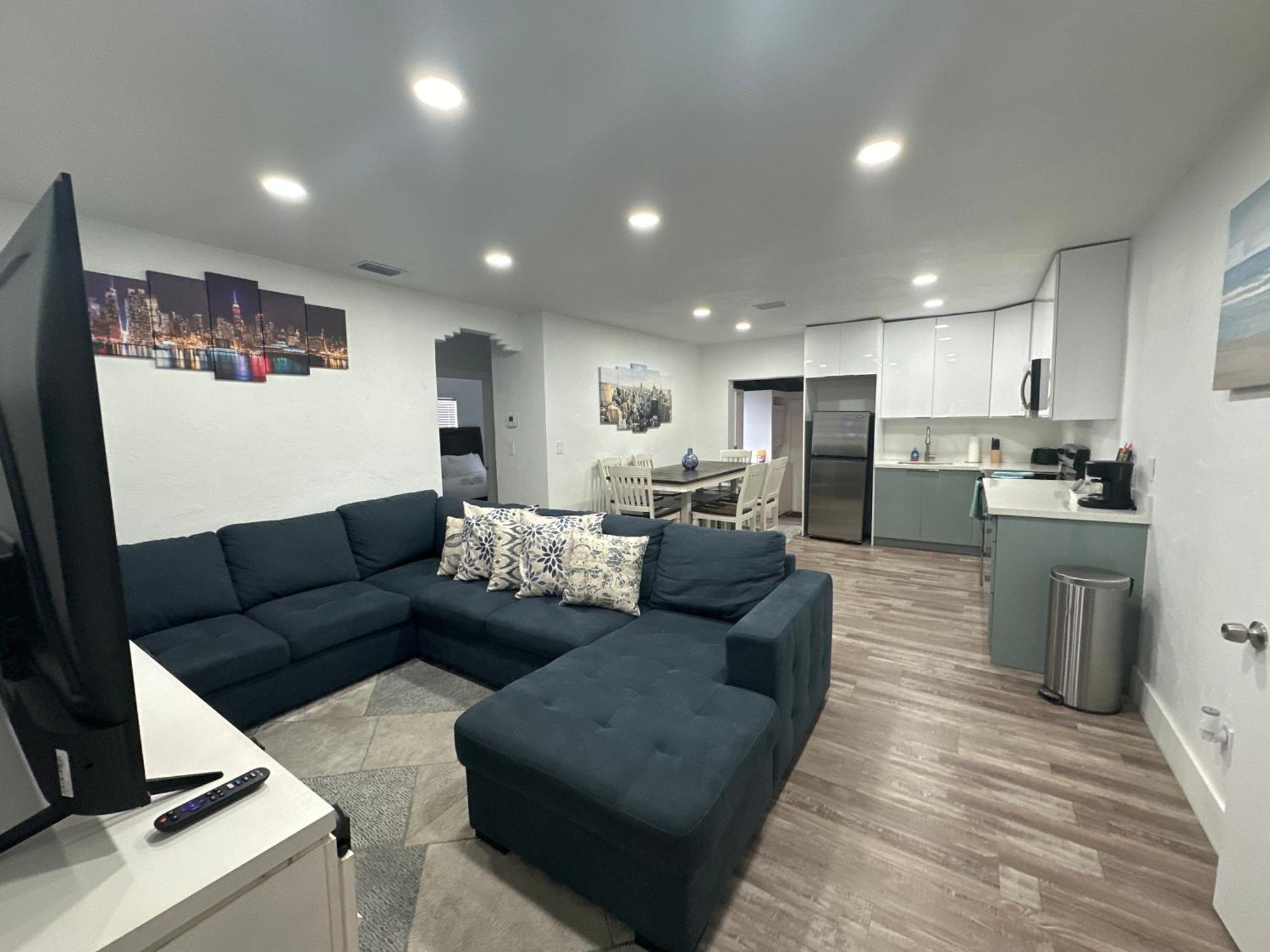 Entire 3/1 House Near Wynwood! Miami