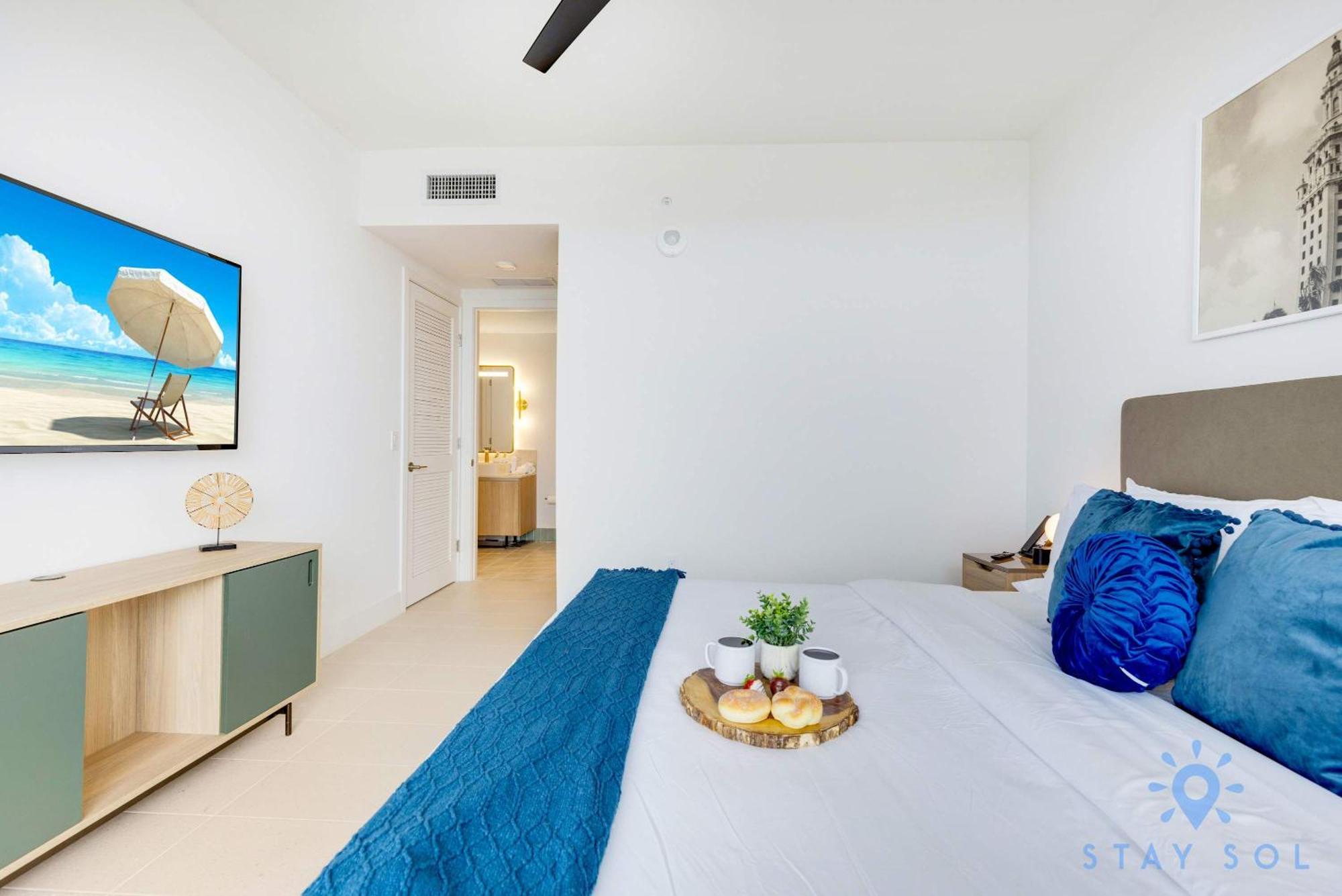 Spectacular With Pool & Gym Apartment