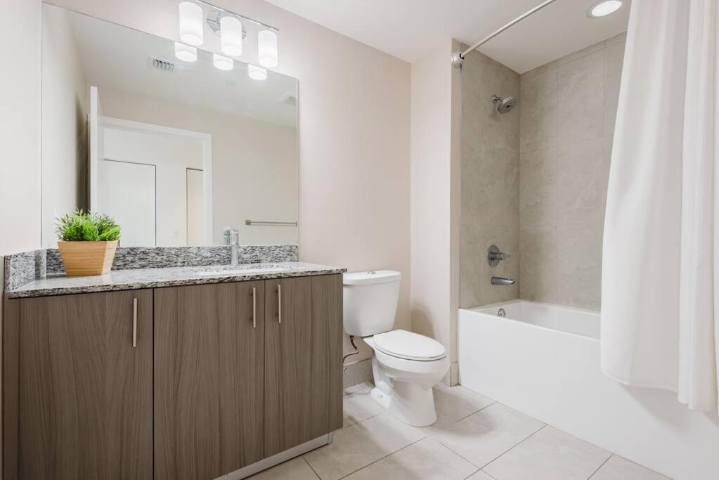Apartment Wonderful In Downtown Doral