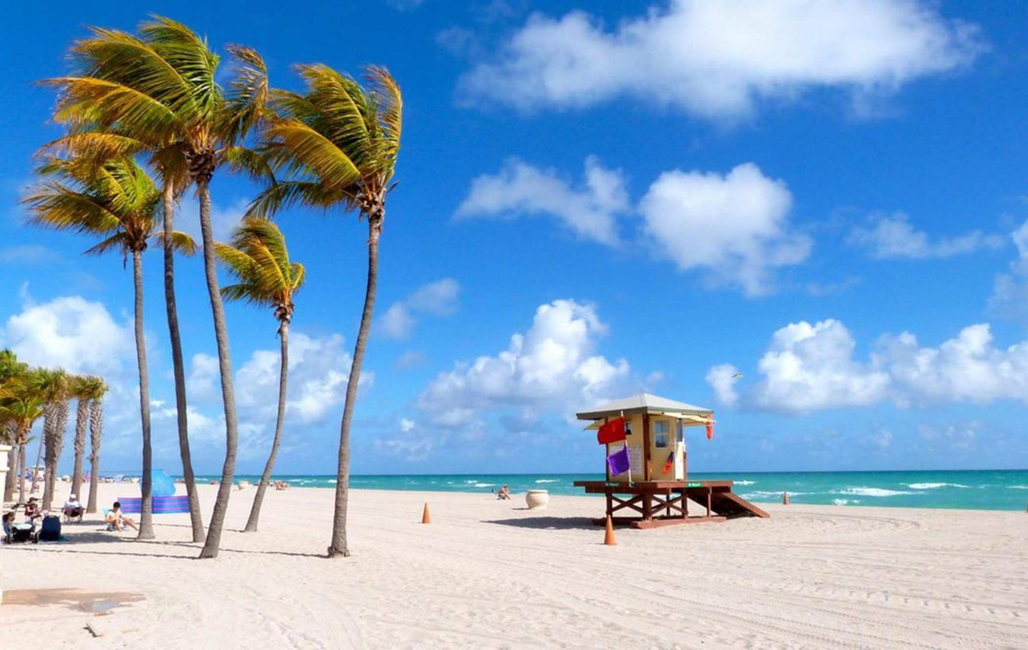Holiday home Luxury Lakefront Retreat Perfect For Family Fun Miami