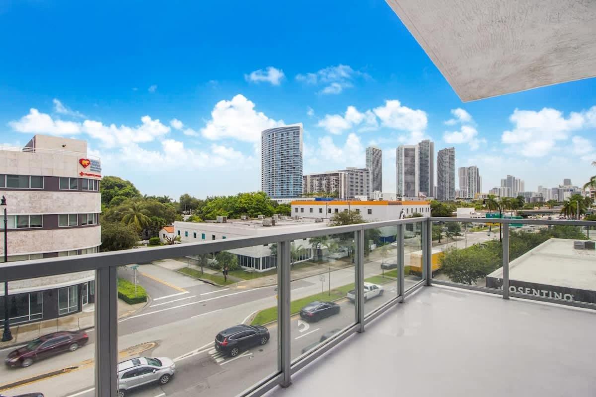 Apartment Modern 2-bedroom 2-bathroom Pool Parking Miami