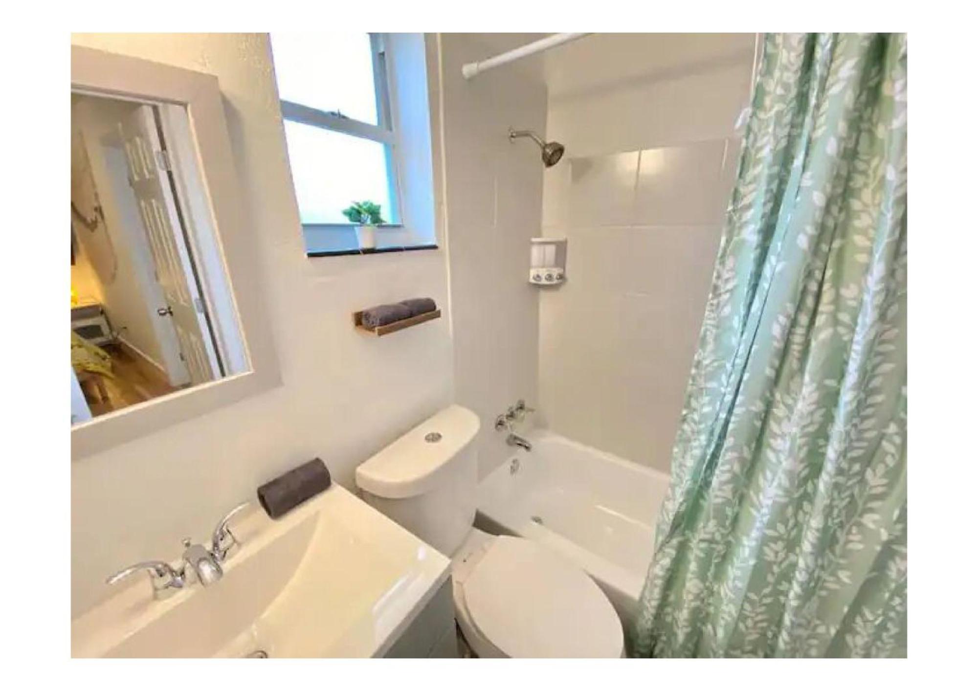 420 Friendly Charming Apt 1br1bth * Miami
