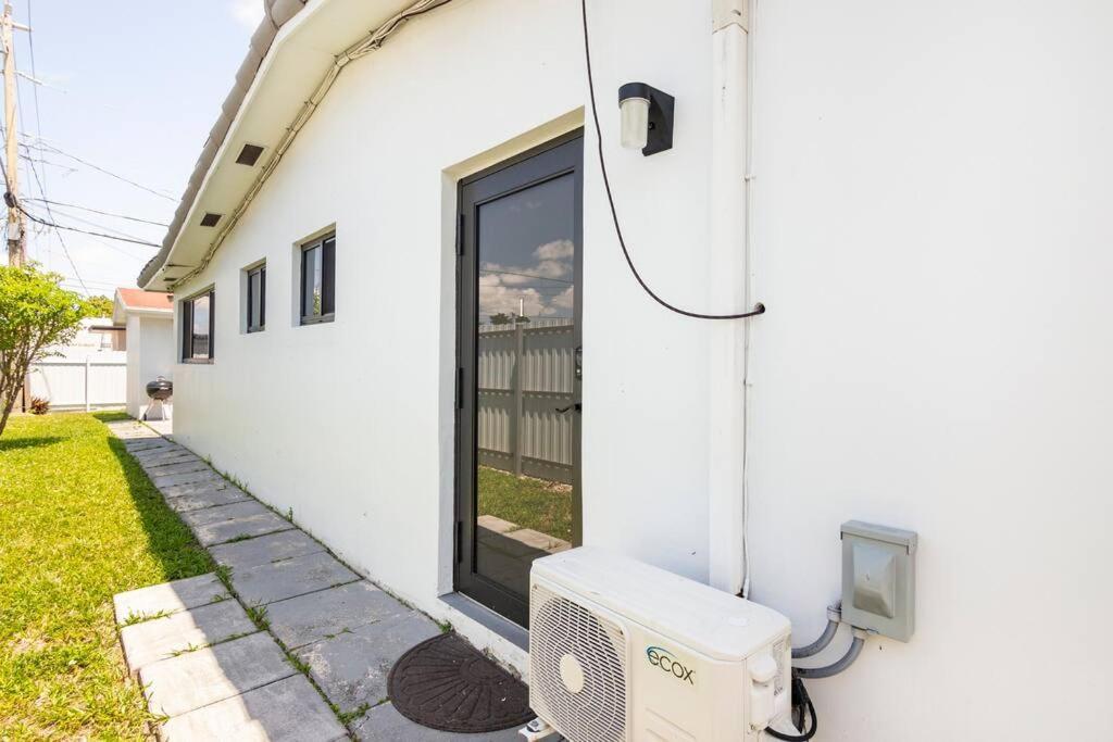 Private Double Near Clinics Apartment *