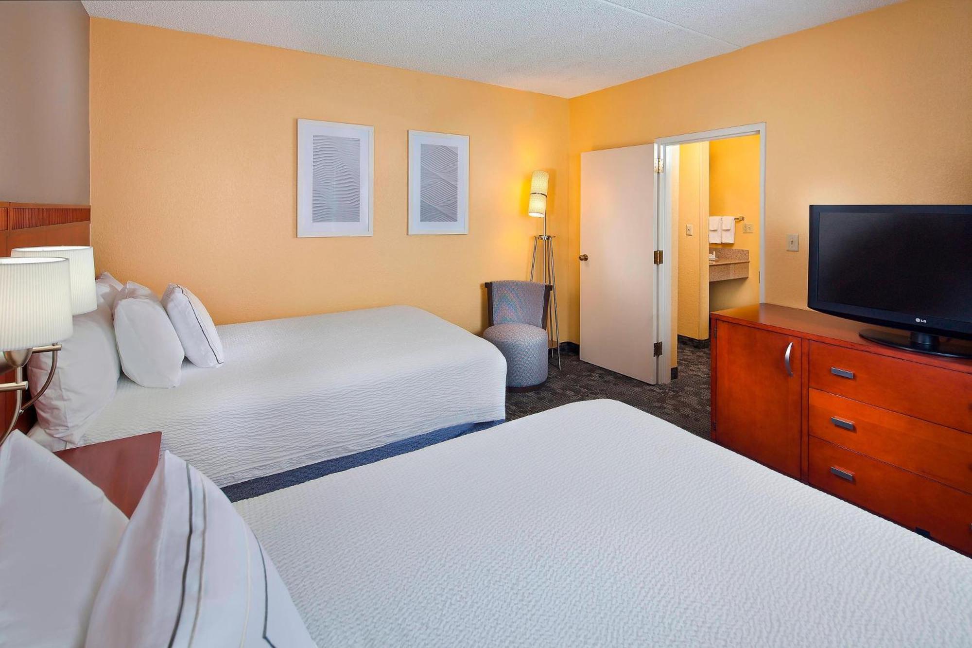 Courtyard Miami Airport West Doral