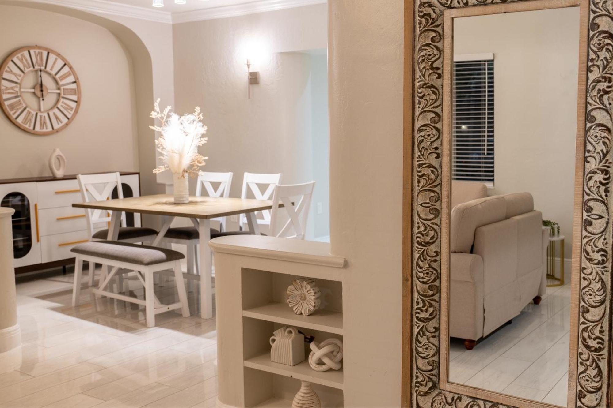 Riverside Luxury Retreat 3b ,3ba Next To Downtown