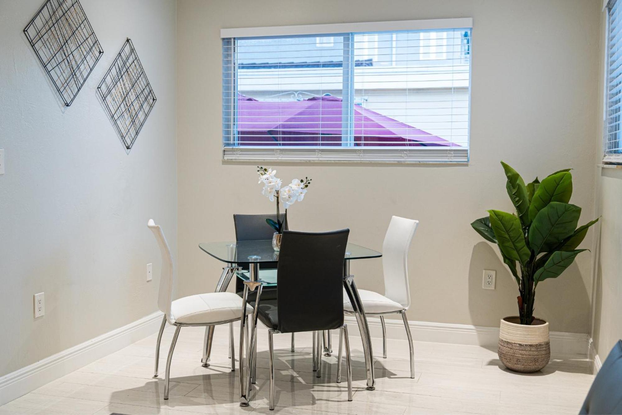Riverside Luxury Retreat 3b ,3ba Next To Downtown Holiday home Miami