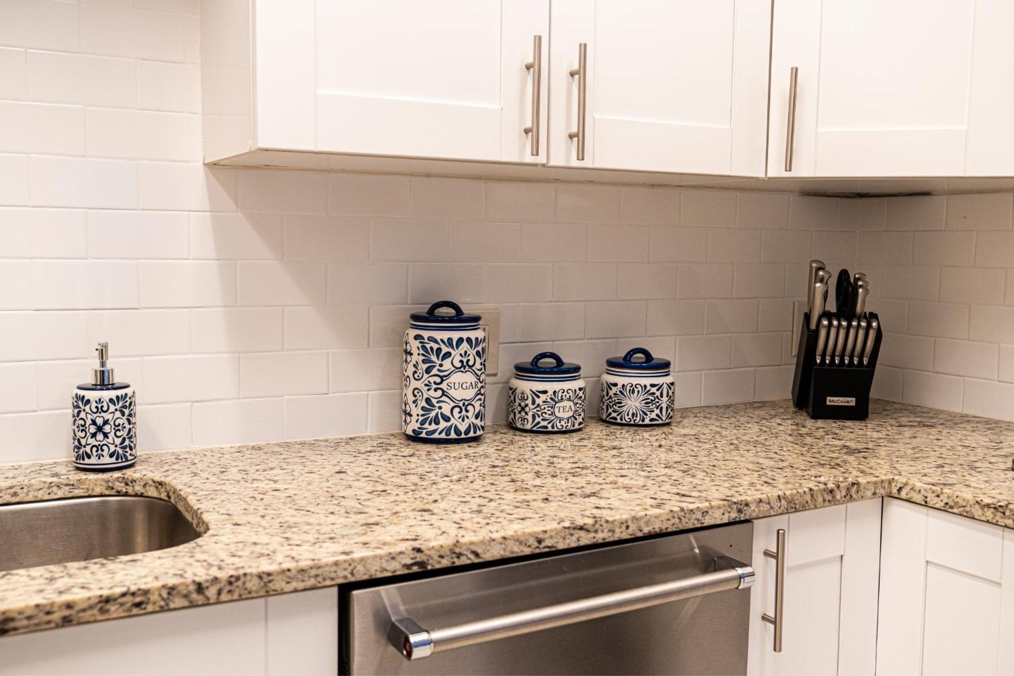 Riverside Luxury Retreat 3b ,3ba Next To Downtown