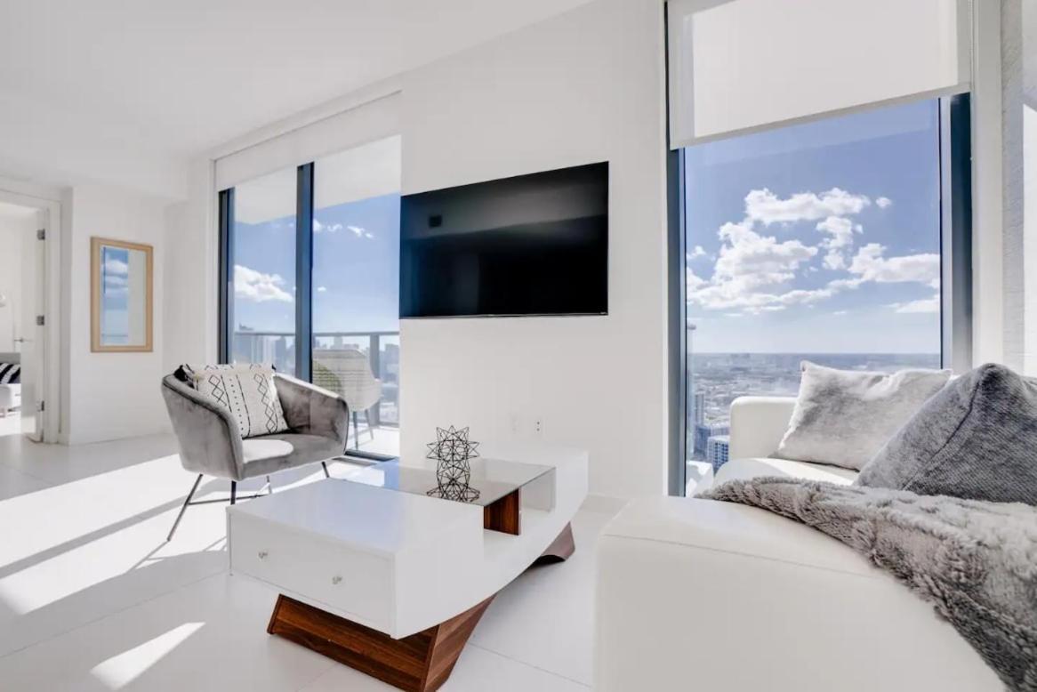 Paraiso- Rooftop Pool Views And Prime Location Holiday home