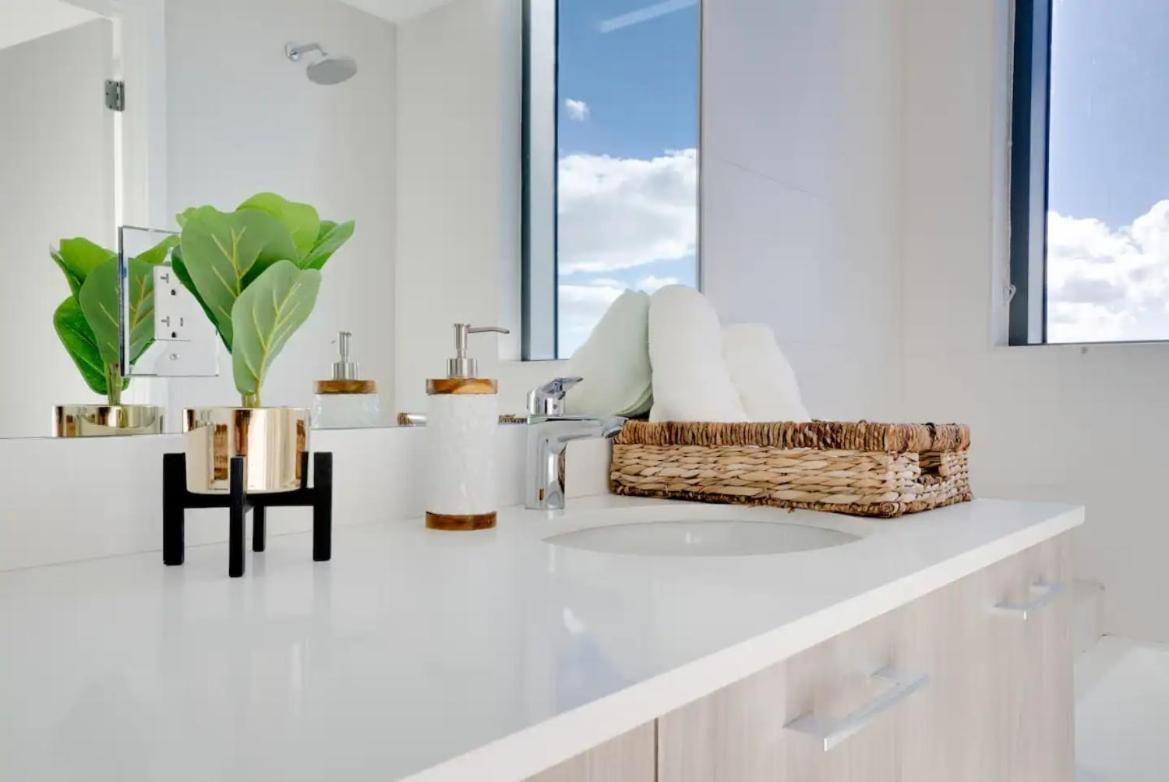 Holiday home Paraiso- Rooftop Pool Views And Prime Location Miami