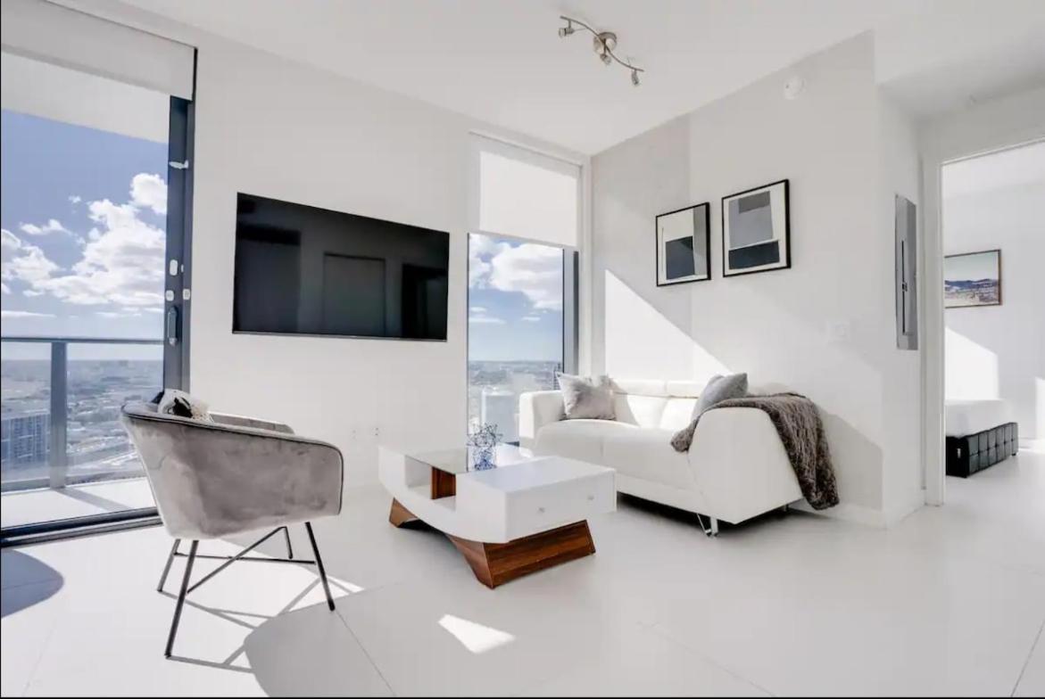 Holiday home Paraiso- Rooftop Pool Views And Prime Location