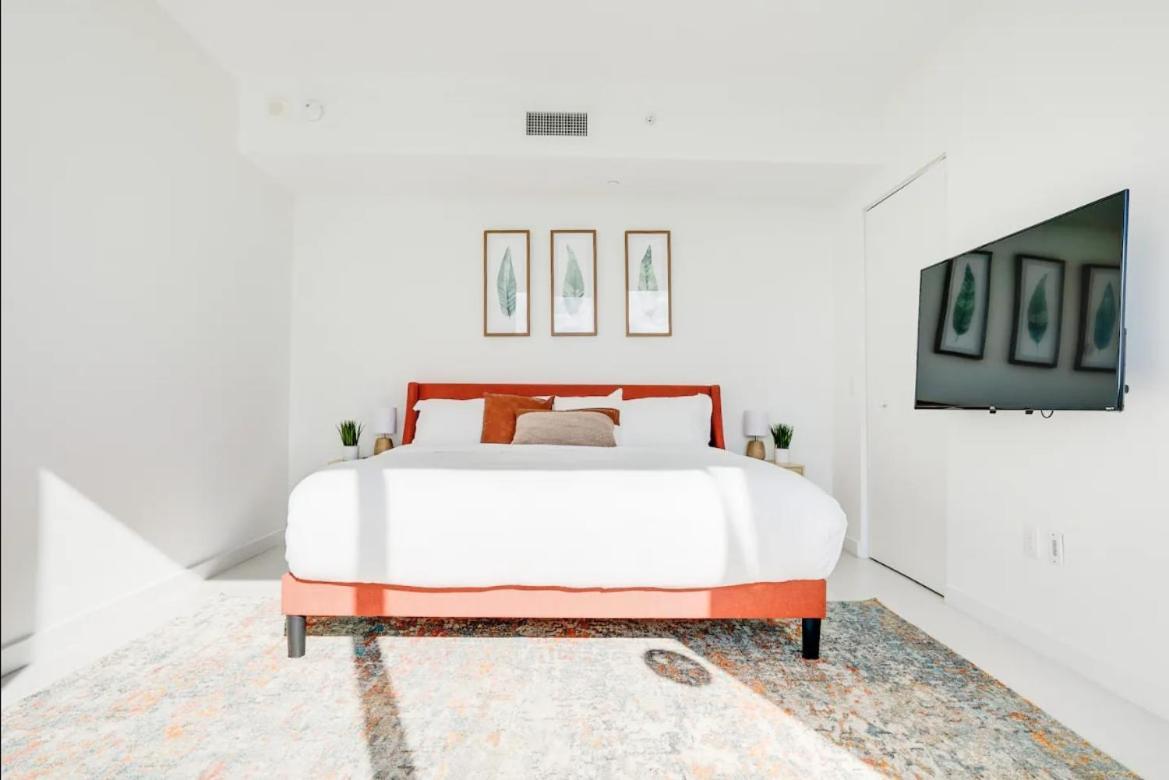 Holiday home Paraiso- Rooftop Pool Views And Prime Location *