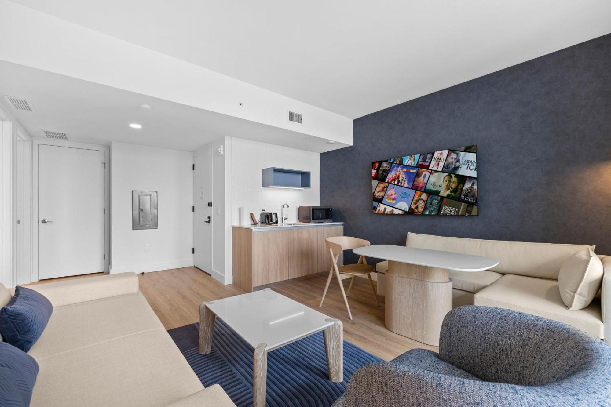 Luxury With Views In Downtown