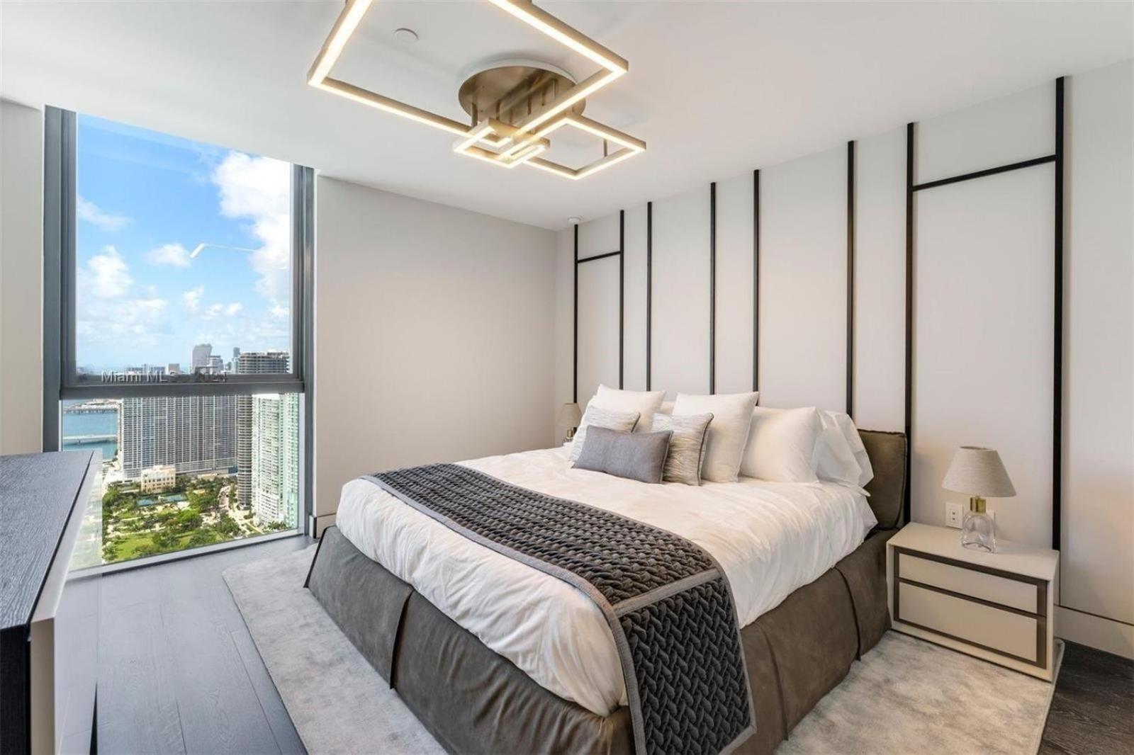 Exquisite Luxury With Panoramic Views In * Miami