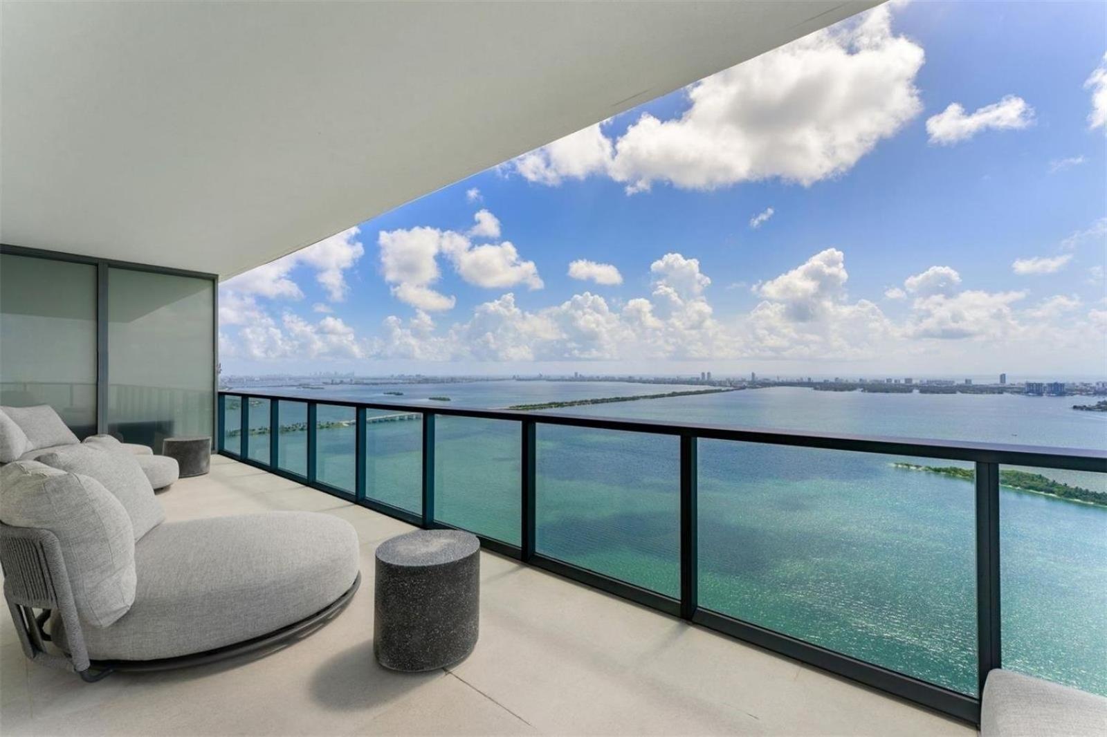 Exquisite Luxury With Panoramic Views In * Miami