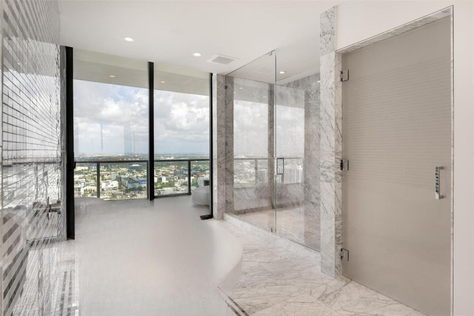 Apartment Exquisite Luxury With Panoramic Views In