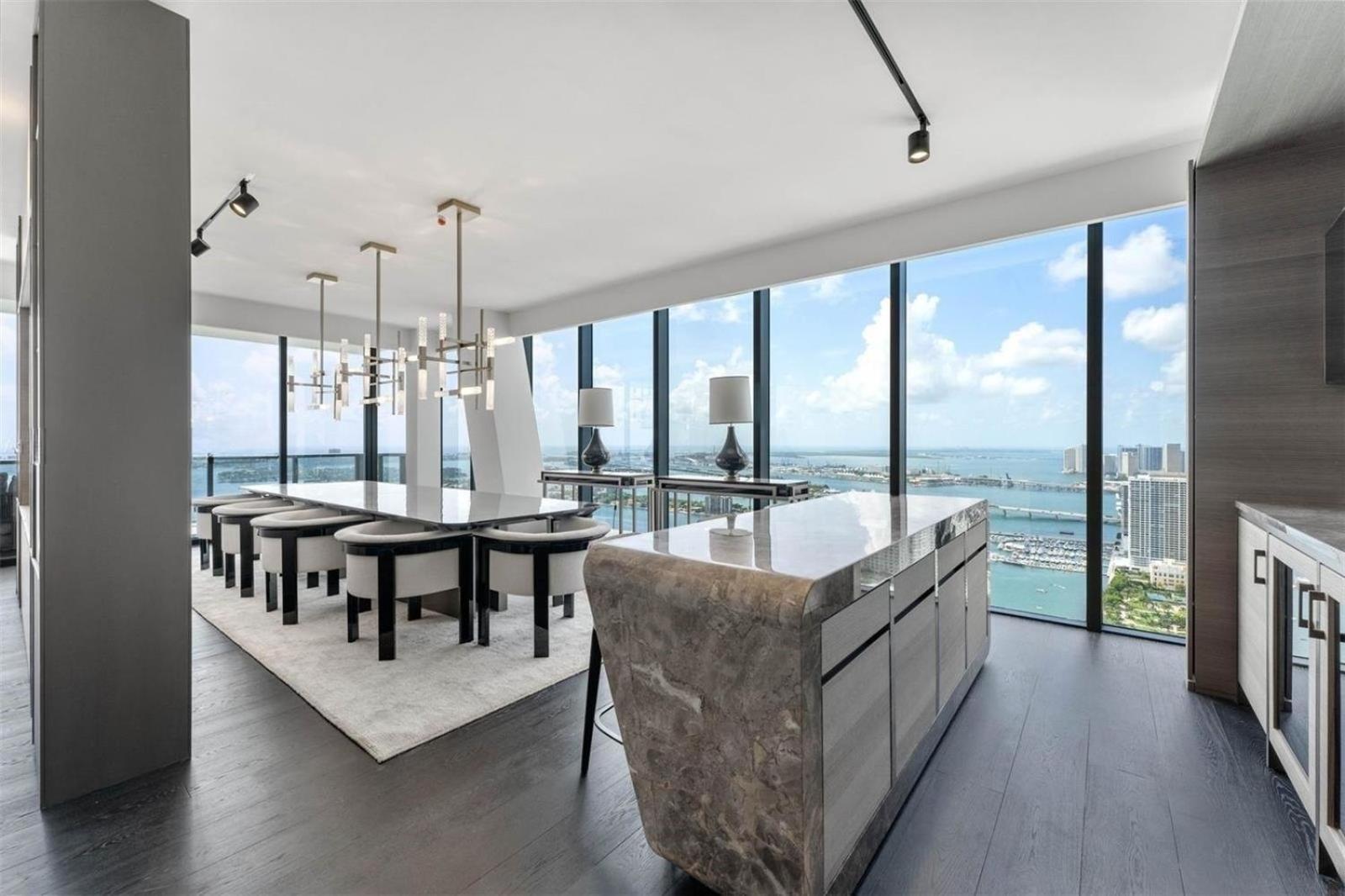 Exquisite Luxury With Panoramic Views In * Miami