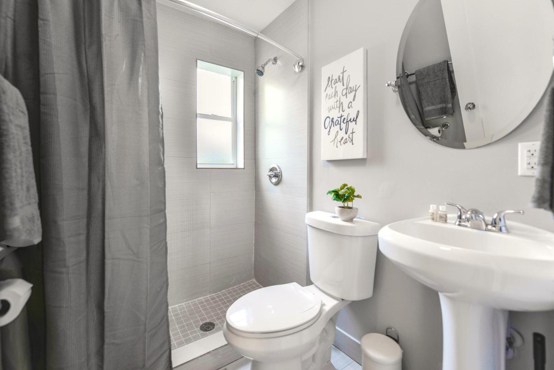 Spacious East Duplex Delightful Miami