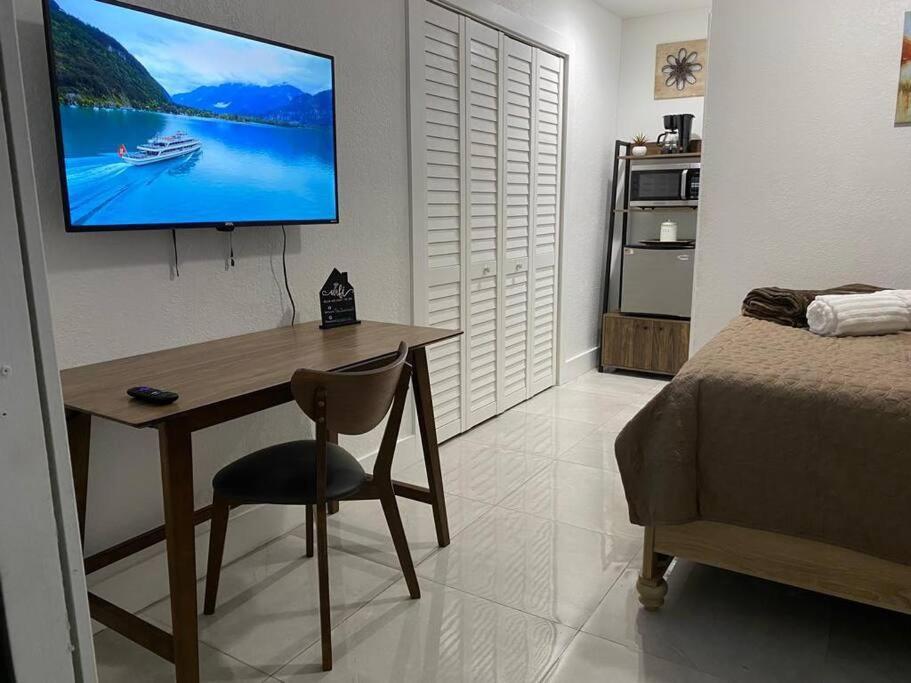 Apartment Private And Comfortable Near Airport *