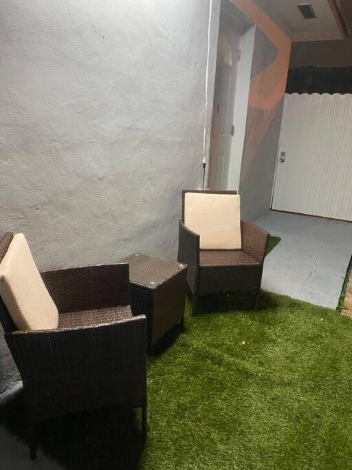 Apartment Private And Comfortable Near Airport *