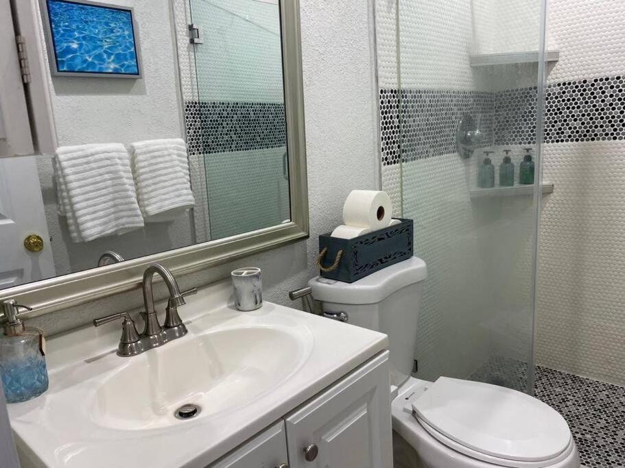 Apartment Private And Comfortable Near Airport *