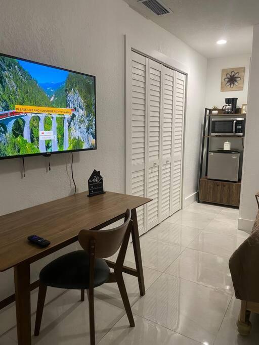 Private And Comfortable Near Airport * Miami