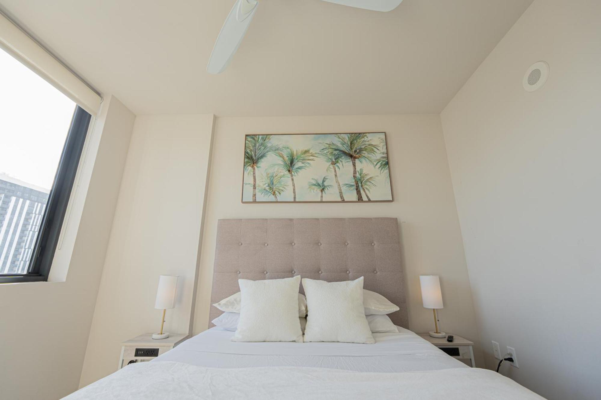 Oceana! 2br With Rooftop Pool & In The World Center Apartment