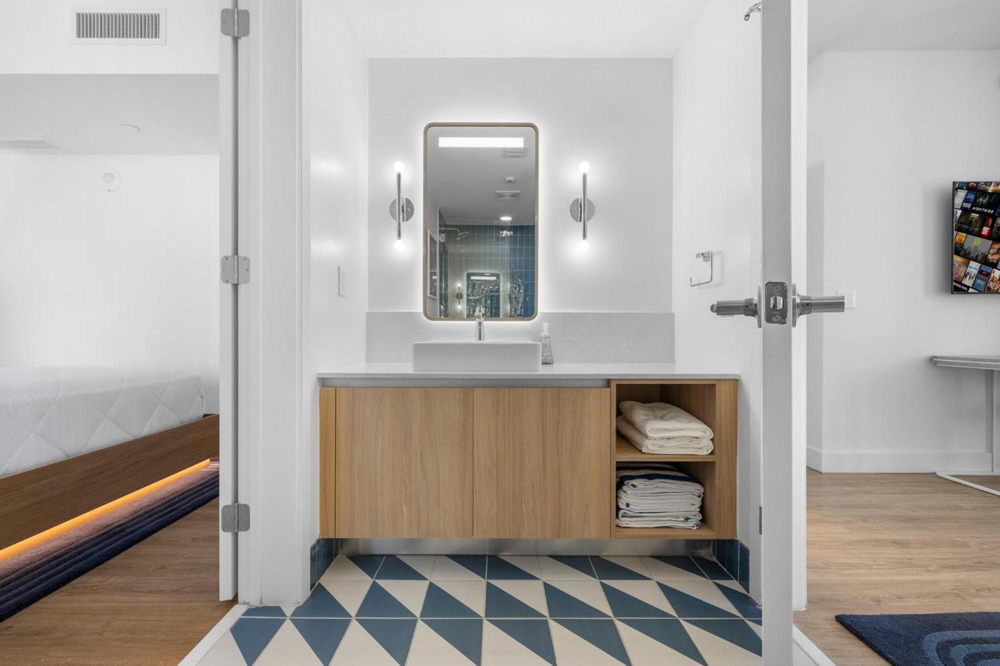 Luxury 2br With Panoramic Views Apartment *