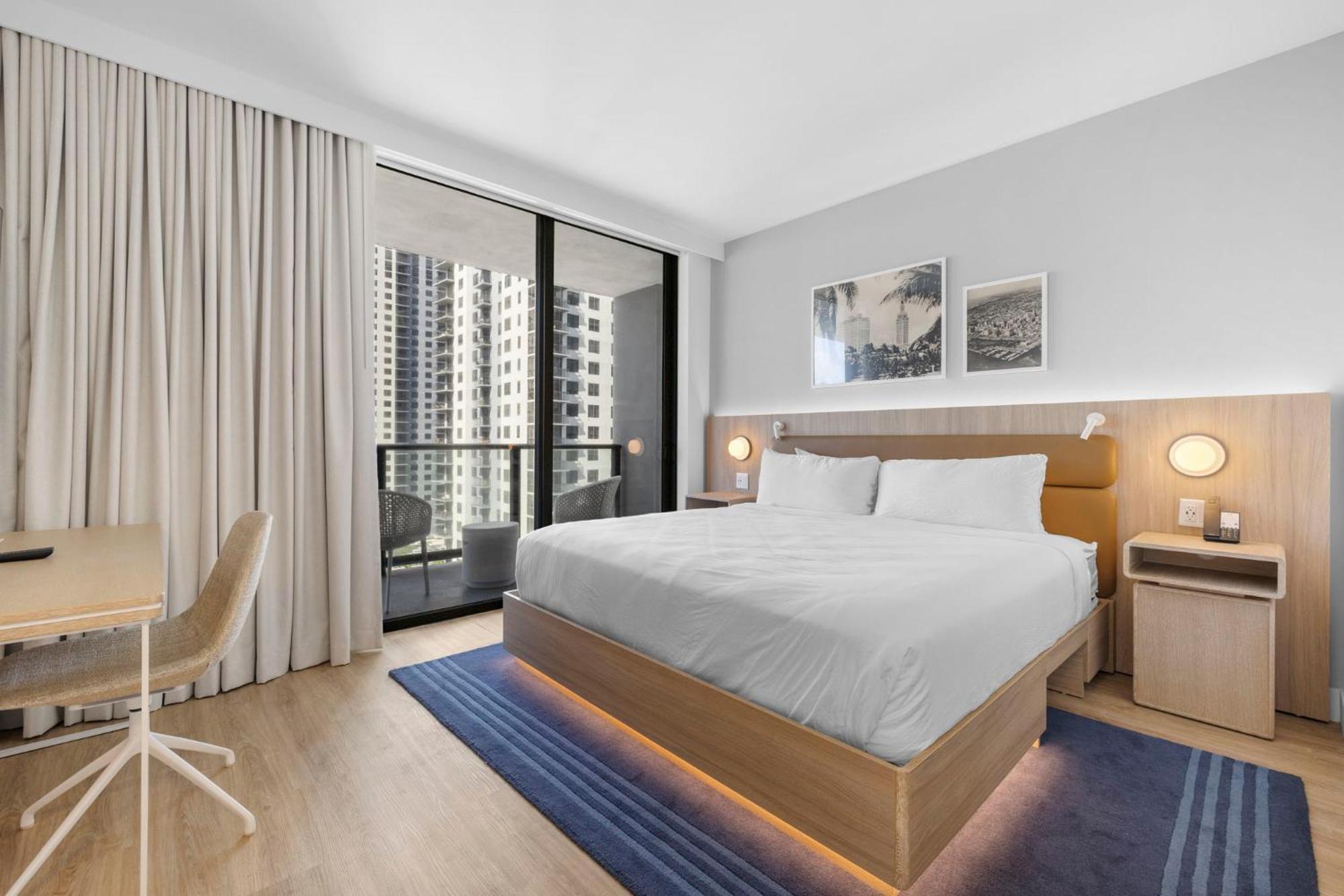 Luxury 2br With Panoramic Views Miami