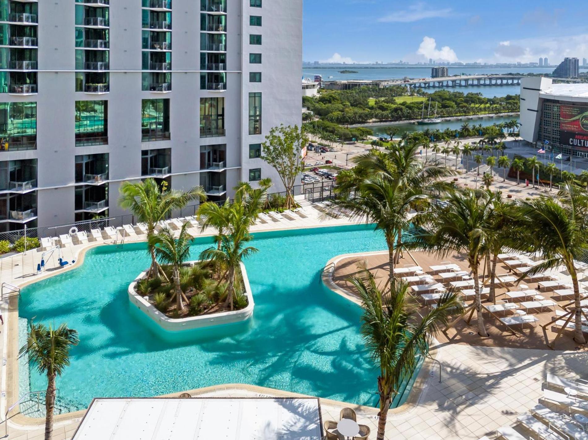 1-br Downtown Getaway On The 24th Floor Apartment