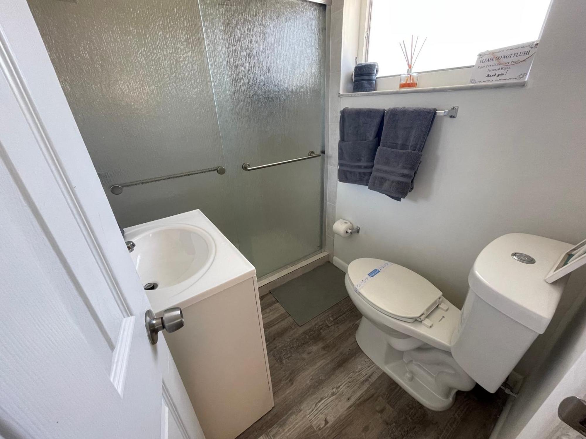 Fully Equipped With Parking Near Cocowalk Apartment Miami