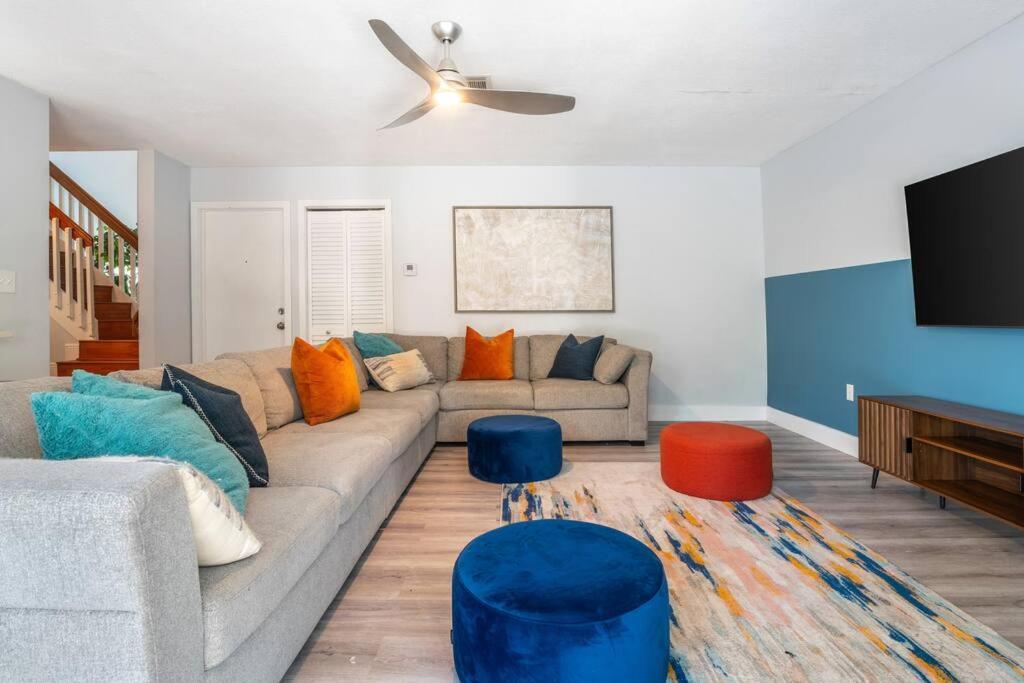 4 Bed 3 Bath Getaway Holiday home Miami