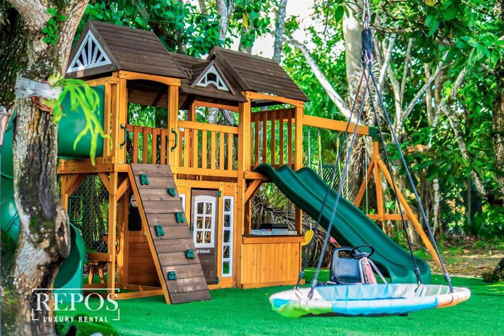 Of Dreams House * Miami