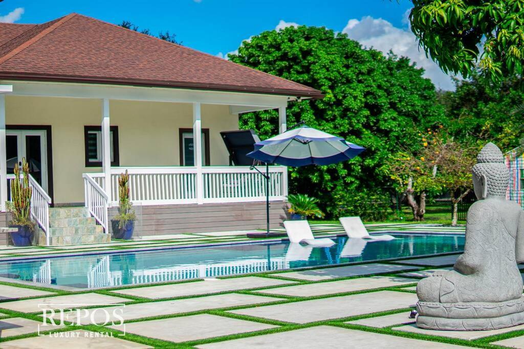 Of Dreams House *