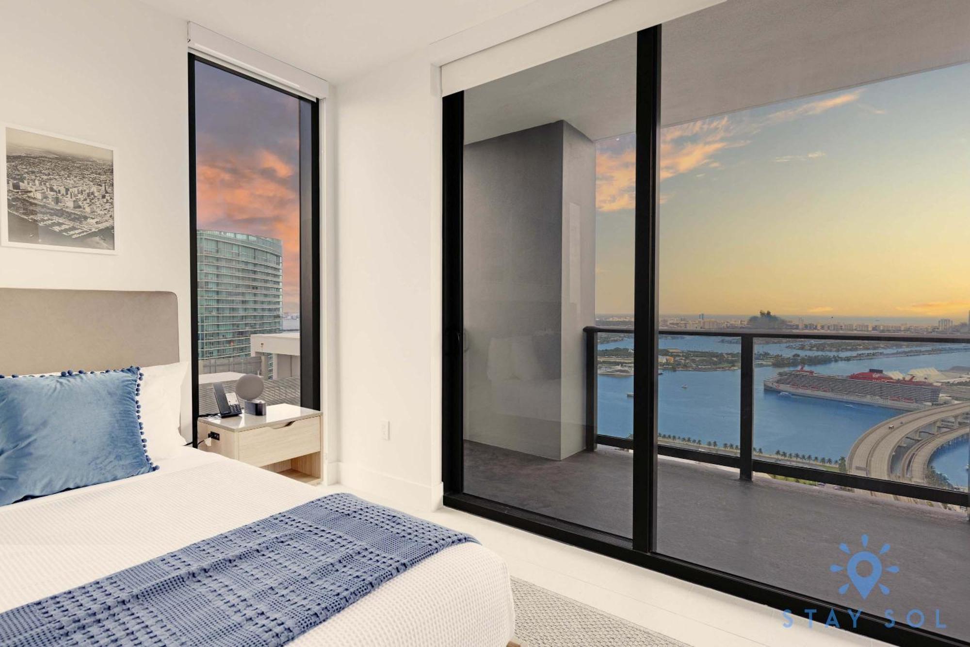 Apartment Luxury 3 Bedrooms Pool Gym Views & Miami