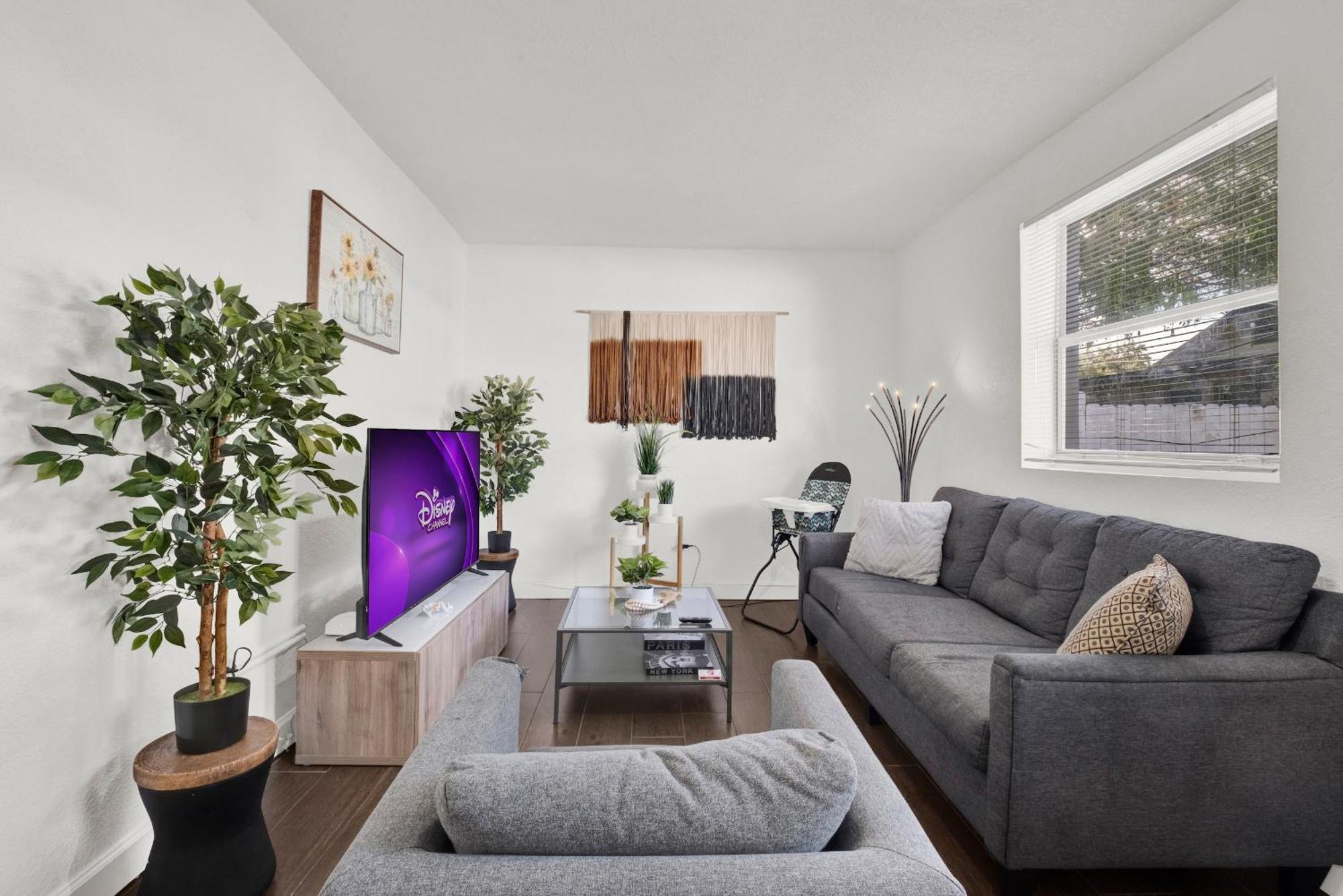 Holiday home 3 Minutes Away From Design District And Wynwood *