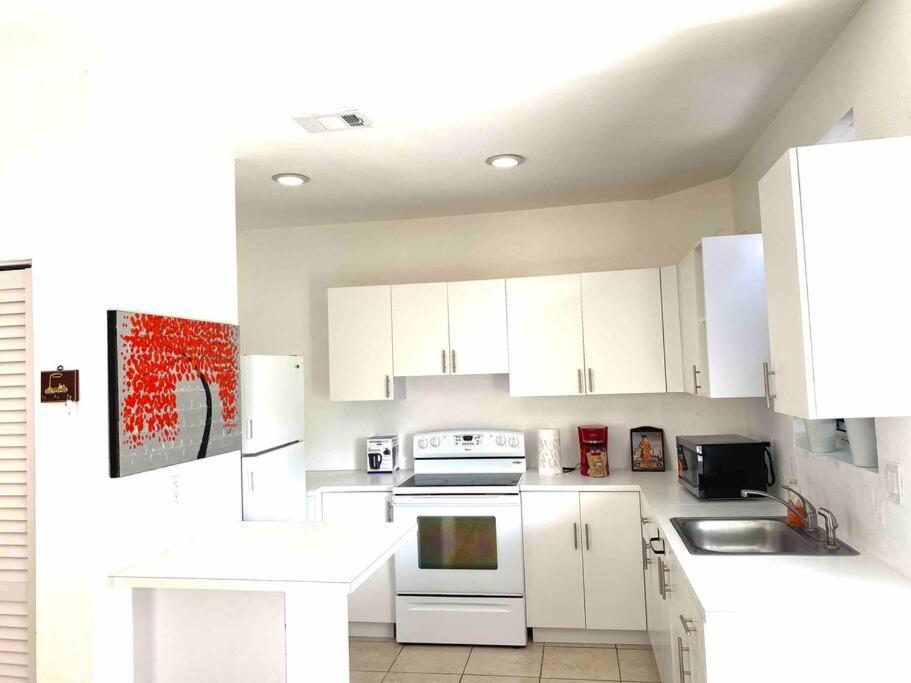 Pool Design District- 2 Bedroom * Miami