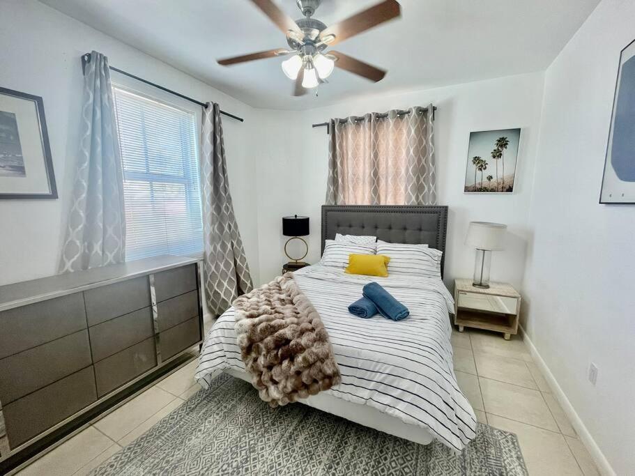 Pool Design District- 2 Bedroom Apartment