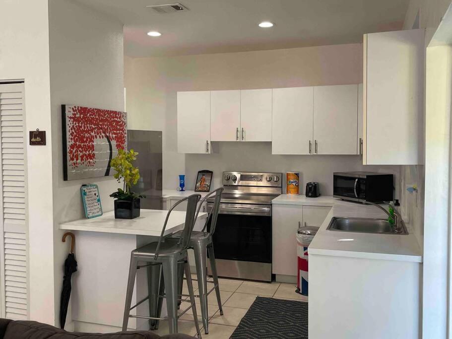 Apartment Pool Design District- 2 Bedroom Miami